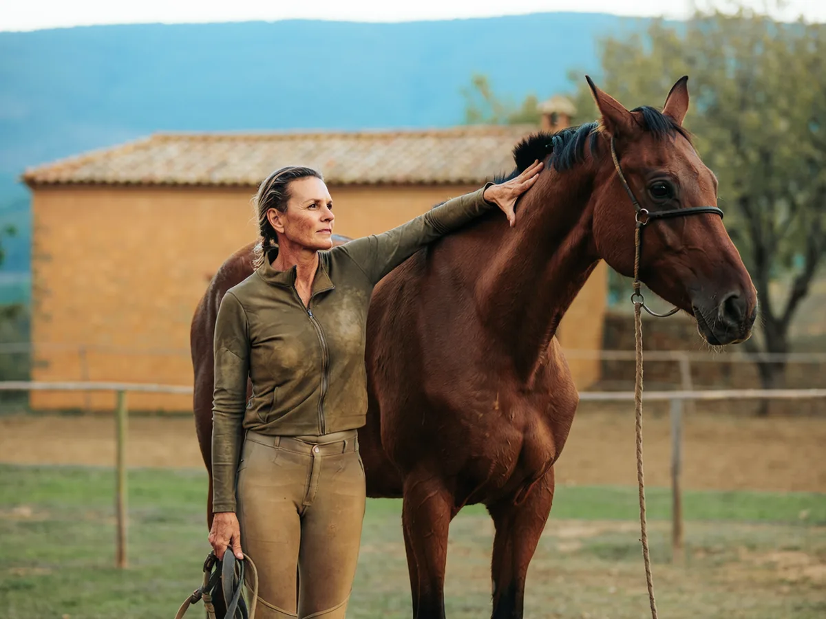 Cours d'équitation à Saint-Christophe-et-le-Laris, Drôme